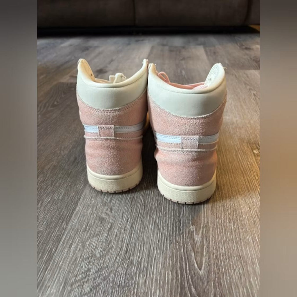 Used - Air Jordan 1 Retro High OG Washed Pink (Women's) - US W 8 - detail 3