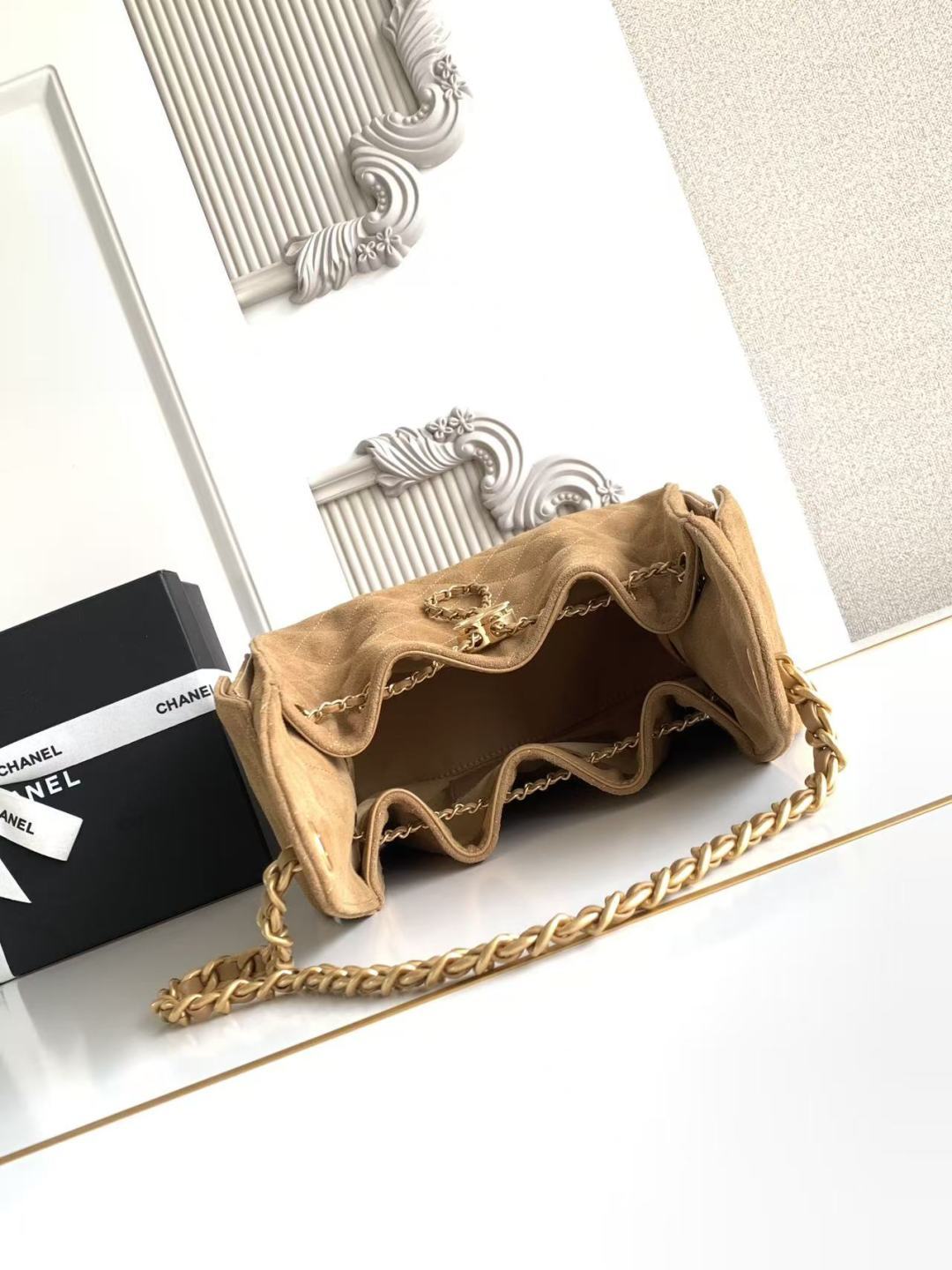 CHANEL 25S HOBO BAG 30 IN BROWN SUEDE WITH GOLD HARDWARE