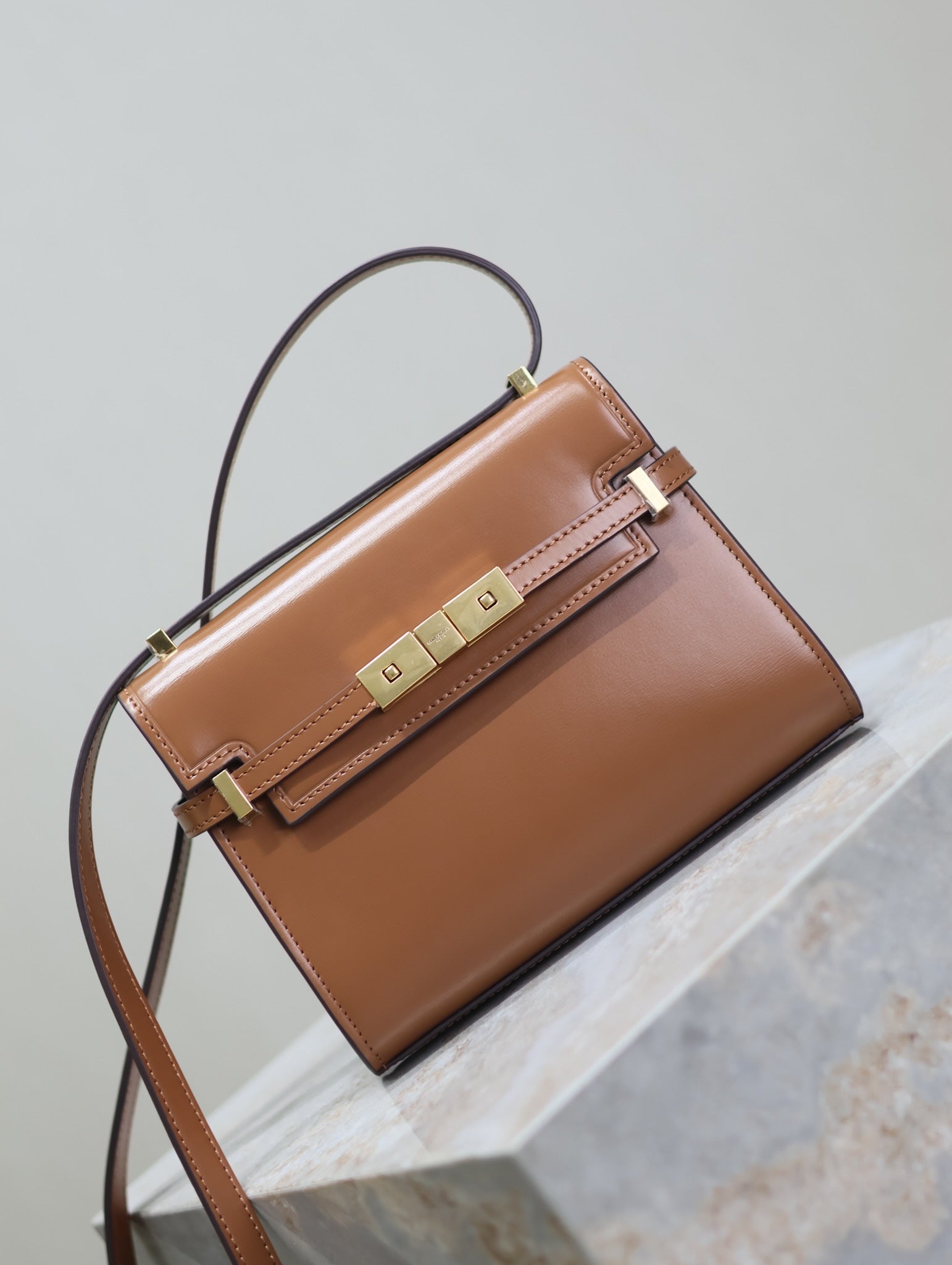 YSL 25S MINI MANHATTAN 19 IN BROWN CALFSKIN GOLD HARDWRE